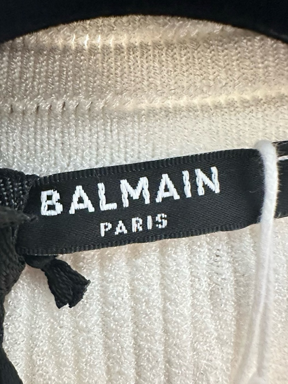 Balmain Cream Ribbed Knit Jacket with Gold Buttons - Picture 3 of 5